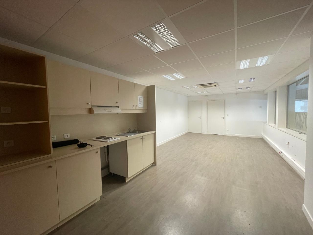Bureau Rennes 307m² Location bureau Rennes Ille-et-Vilaine OLBUR2424739 10